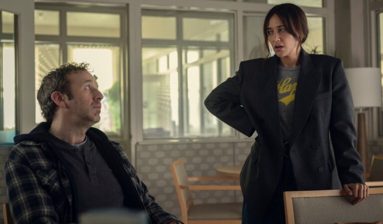 Black Mirror S7 E1 “Common People” – Sıradan İnsanlar Bölümü Konusu