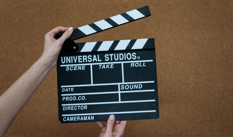 Sinemayı Okumanın İncelikleri: Film Analizi Nasıl Yazılır?